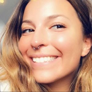 Meet your Posher, Rebecca